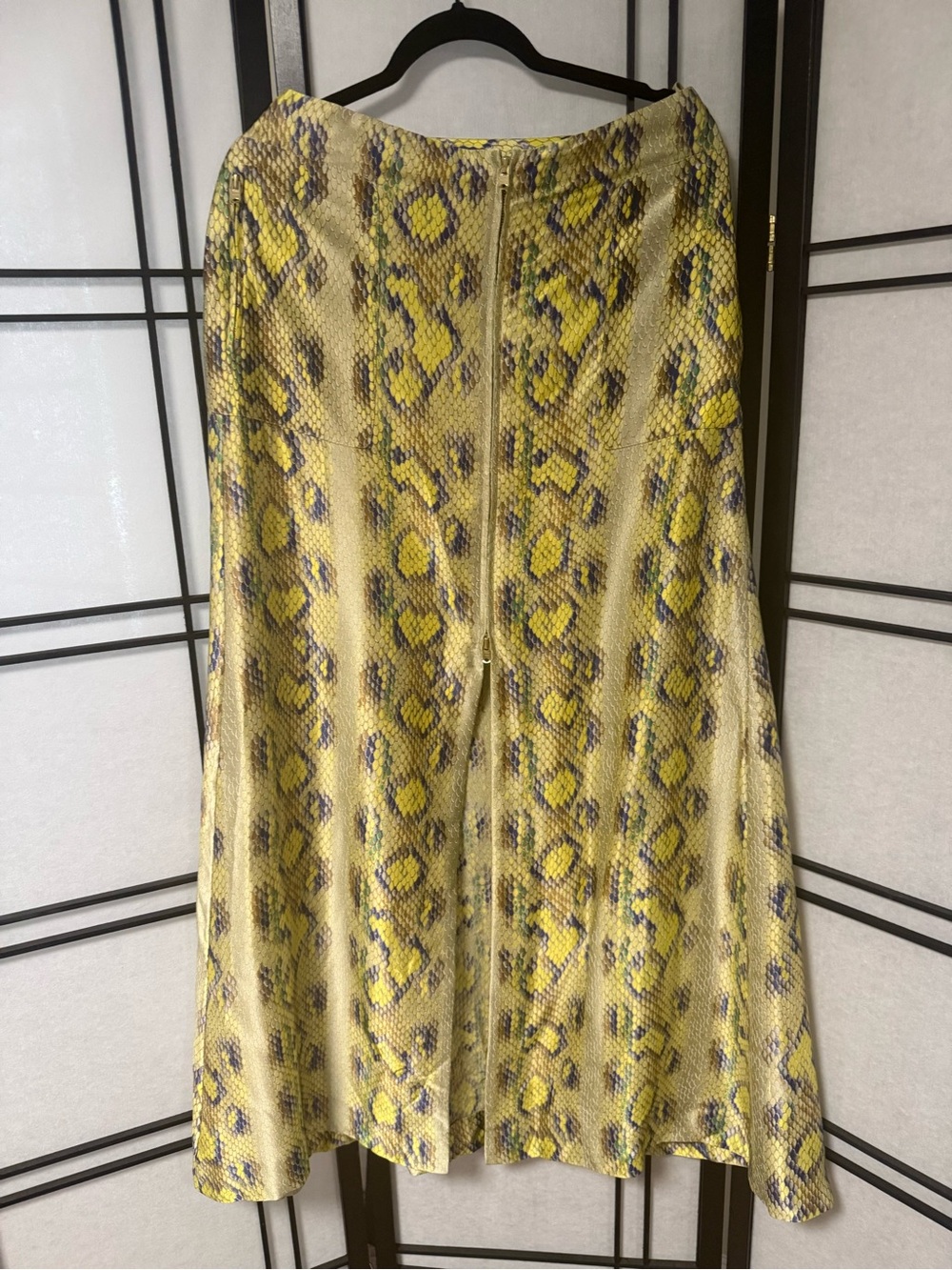 Women’s Snakeskin Print Midi Skirt Gold Zip Front Pockets Women’s Snakeskin  M